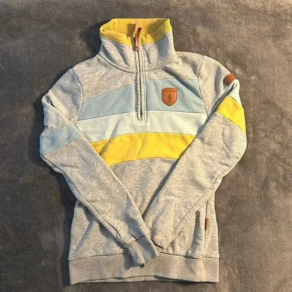 Wanakomen women’s quarter zip size xs - Picture 1 of 8